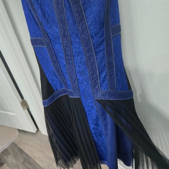 BCBG Galia new.with tag size 4 dress strapless - Picture 5 of 9